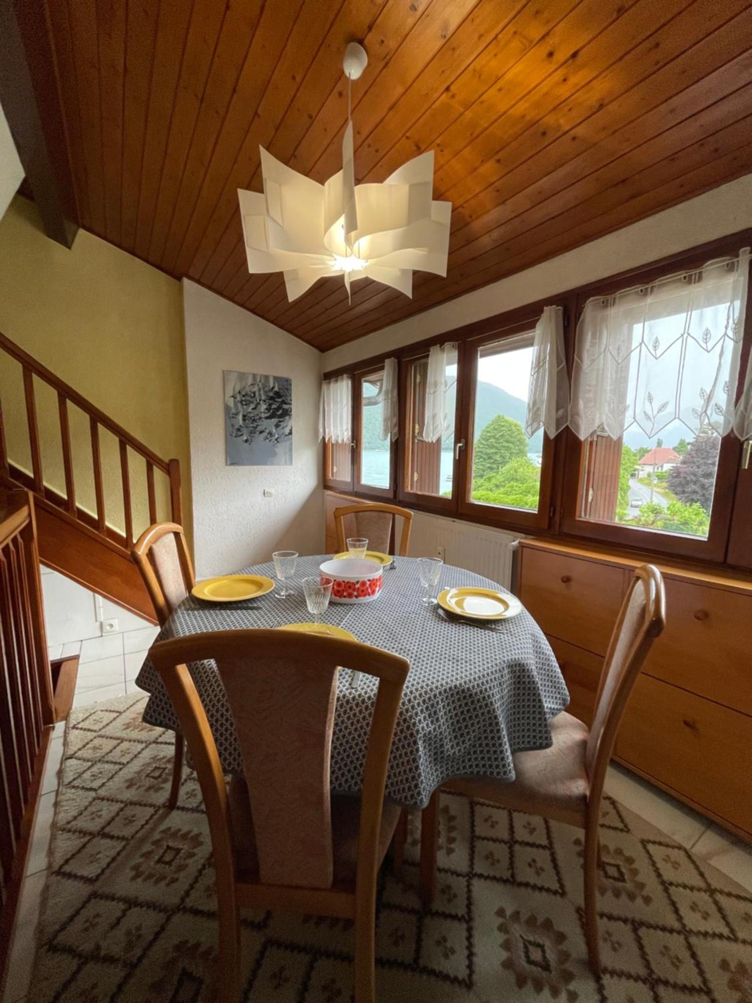 Rare 2 Bedroom With Private Beach On Lake Annecy Doussard Zewnętrze zdjęcie